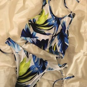 Blue floral bikini set